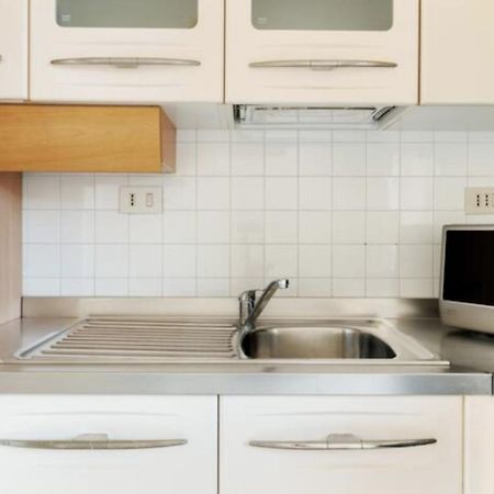 Sunny Flat In Elegant Building Close To Colosseum روما المظهر الخارجي الصورة